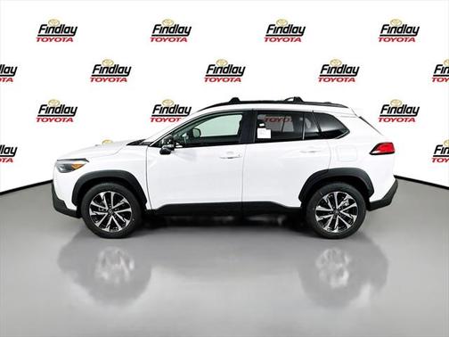 2025 Toyota Corolla Cross XLE