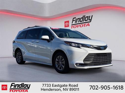 2023 Toyota Sienna XLE