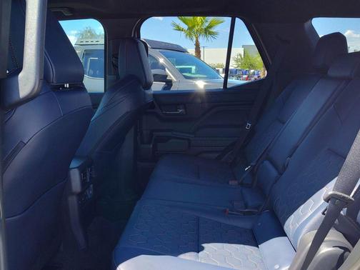 Wind Chill Pearl 2026 Toyota 4Runner Hybrid Platinum