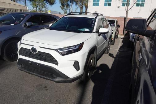 2023 Toyota RAV4 XLE