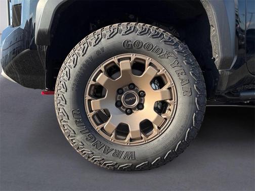 2025 Toyota Tacoma Hybrid Trailhunter