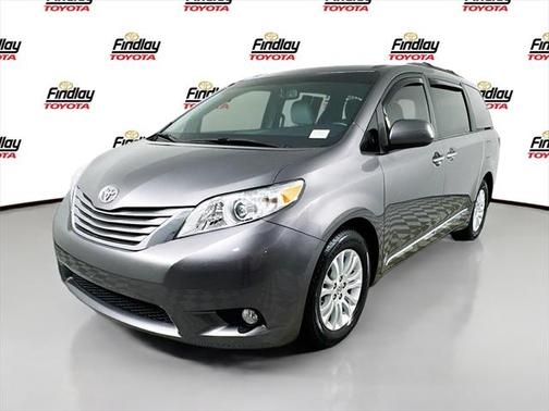 2017 Toyota Sienna XLE Premium