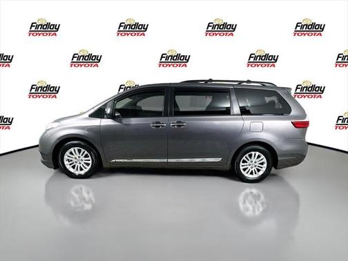 2017 Toyota Sienna XLE Premium