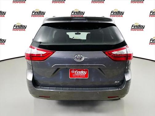 2017 Toyota Sienna XLE Premium
