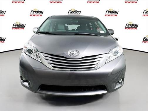 2017 Toyota Sienna XLE Premium