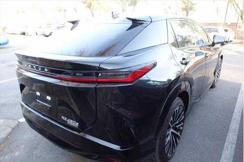 2023 Lexus RZ 450e Luxury