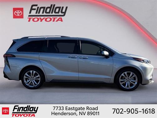 2021 Toyota Sienna Platinum 7 Passenger