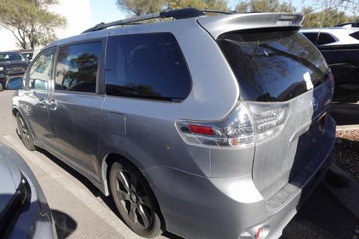 2017 Toyota Sienna SE Premium