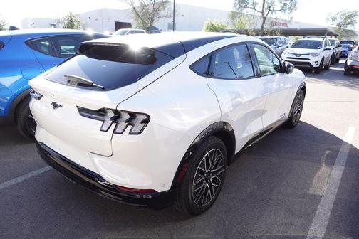 STAR WHITE MET TRI-COAT 2024 Ford Mustang Mach-E Premium