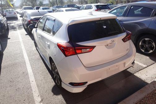 2018 Toyota Corolla iM Base