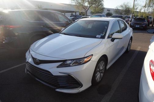 2022 Toyota Camry LE