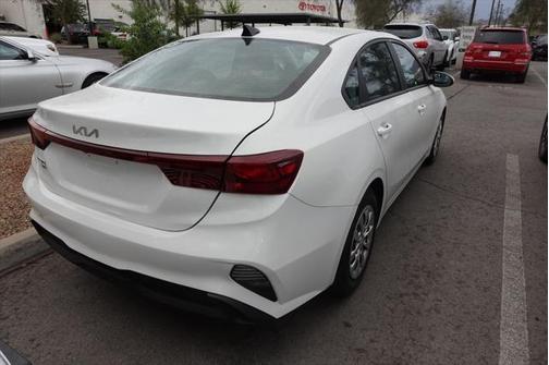 2022 Kia Forte FE