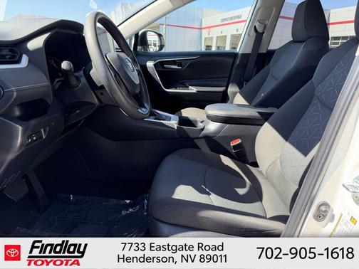 Ice Cap 2025 Toyota RAV4 XLE
