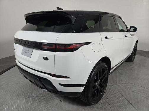 2023 Land Rover Range Rover Evoque R-Dynamic HST