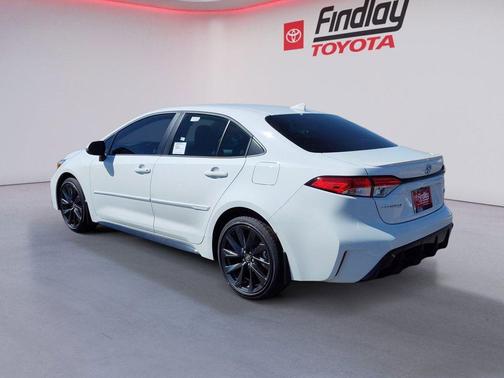 Ice Cap 2026 Toyota Corolla SE