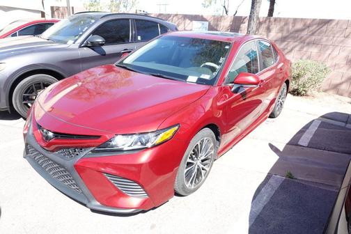 Ruby Flare Pearl 2018 Toyota Camry SE