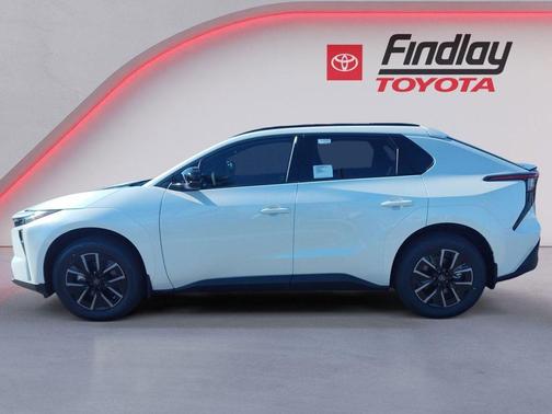Wind Chill Pearl 2026 Toyota bZ XLE