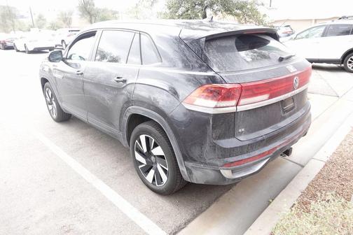 2024 Volkswagen Atlas Cross Sport 2.0T SE w/Technology 4MOTION