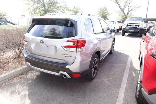 Ice Silver Metallic 2023 Subaru Forester Touring