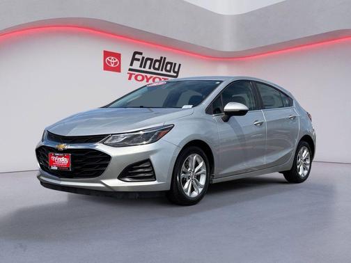 Silver Ice Metallic 2019 Chevrolet Cruze LT