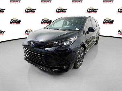 2024 Toyota Sienna Woodland Edition