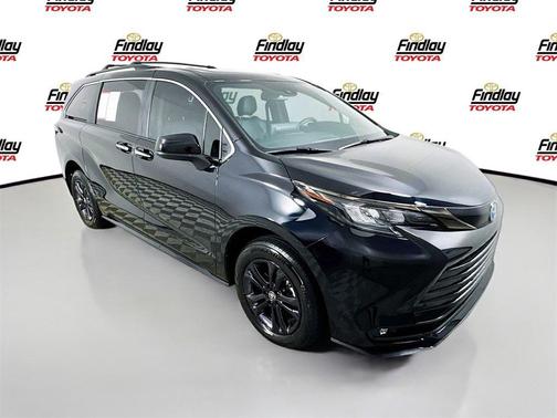 2024 Toyota Sienna Woodland Edition