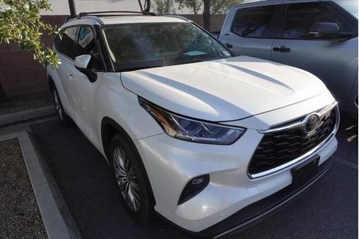 2024 Toyota Highlander Platinum