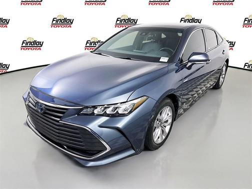 2021 Toyota Avalon Hybrid XLE Plus