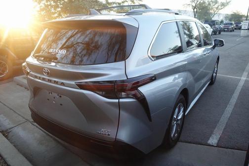 2024 Toyota Sienna XLE 7 Passenger