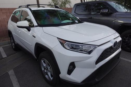 2020 Toyota RAV4 Hybrid XLE