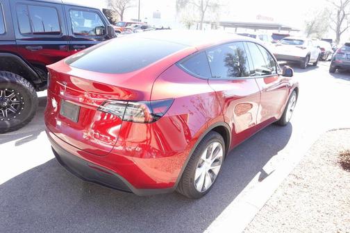 2024 Tesla Model Y Long Range Dual Motor All-Wheel Drive