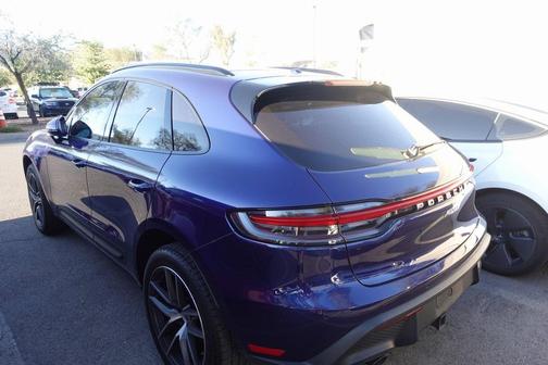 2024 Porsche Macan Base