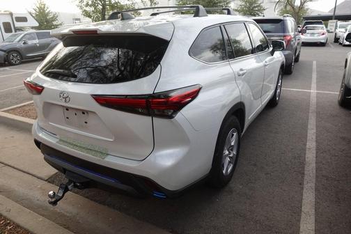 2022 Toyota Highlander L
