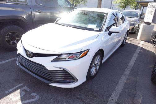Ice Cap 2024 Toyota Camry LE