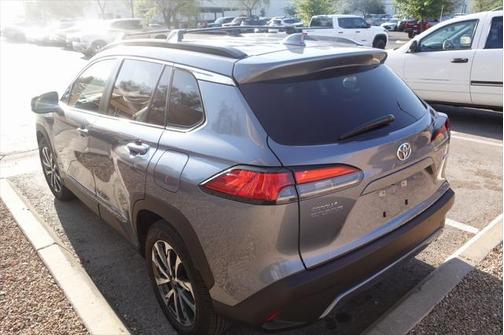 2024 Toyota Corolla Cross XLE
