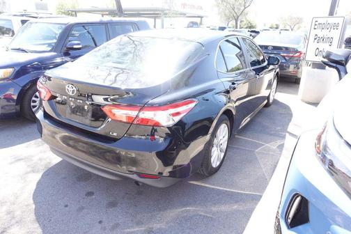 Midnight Black Metallic 2018 Toyota Camry LE