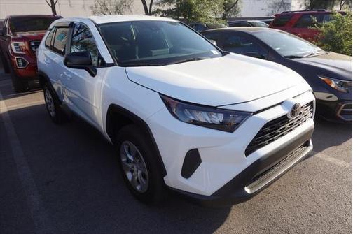 2022 Toyota RAV4 LE