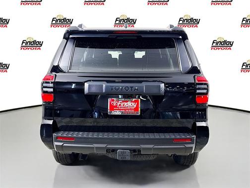 2025 Toyota 4Runner TRD Off Road