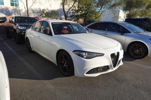 2019 Alfa Romeo Giulia Base