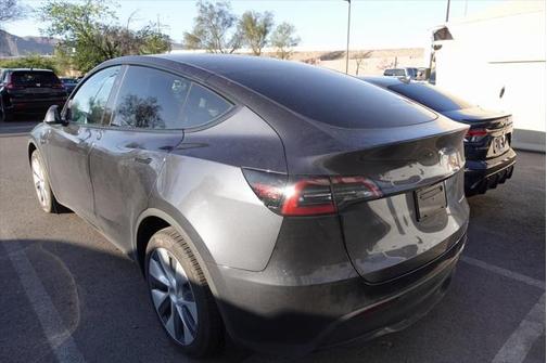 2024 Tesla Model Y Long Range Dual Motor All-Wheel Drive