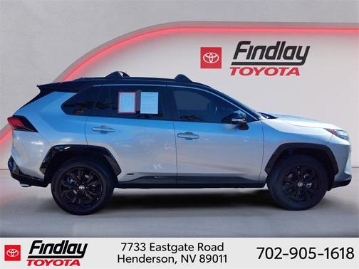 2022 Toyota RAV4 Hybrid SE
