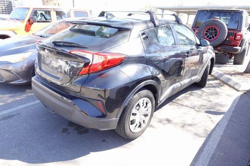 2021 Toyota C-HR LE