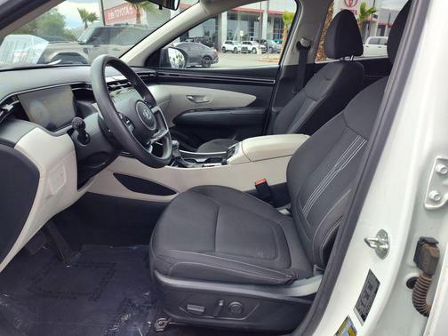 White Pearl 2024 Hyundai TUCSON SEL