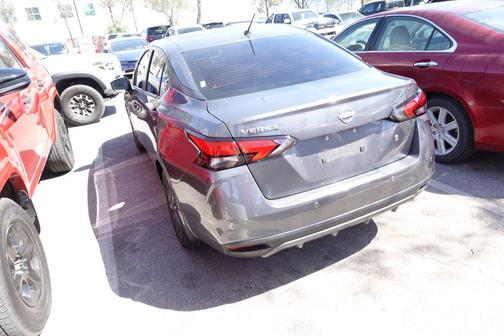Gun Metallic 2024 Nissan Versa 1.6 S