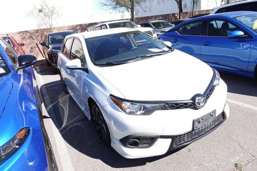 White 2018 Toyota Corolla iM Base