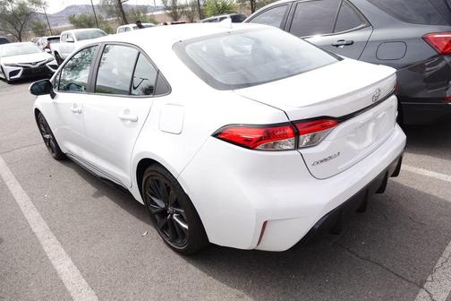 Ice Cap 2025 Toyota Corolla SE