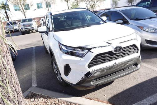 Ice Cap 2025 Toyota RAV4 Hybrid XLE