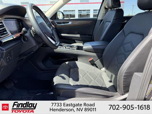 2024 Volkswagen Atlas 2.0T SE w/Technology