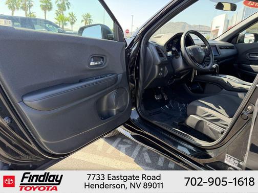 Crystal Black Pearl 2021 Honda HR-V AWD Sport