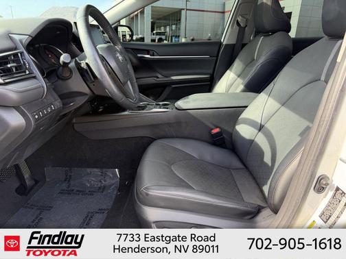 Wind Chill Pearl/Midnight Black Metallic 2023 Toyota Camry XSE